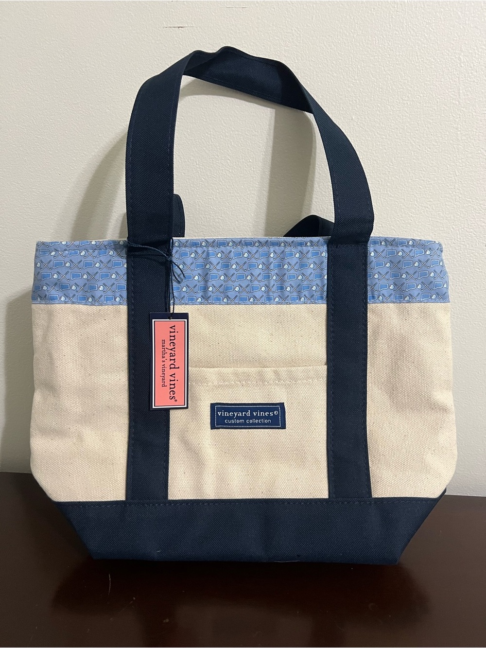 RARE Vineyard Vines Connecticut Golf Pattern Boat Tote NWT